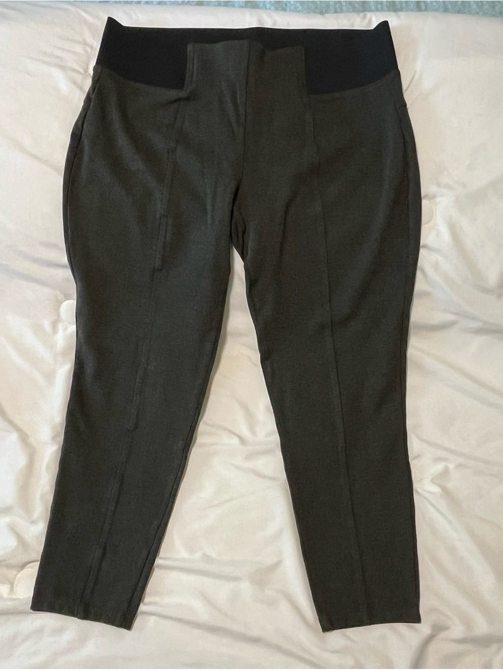 Maurices Olive Green Ankle Pants with Black Waistband Size XL